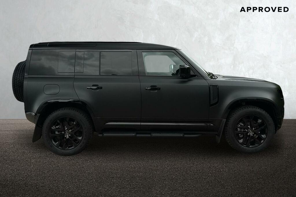 Land Rover Defender 110 D250 X-dynamic Se Black #5