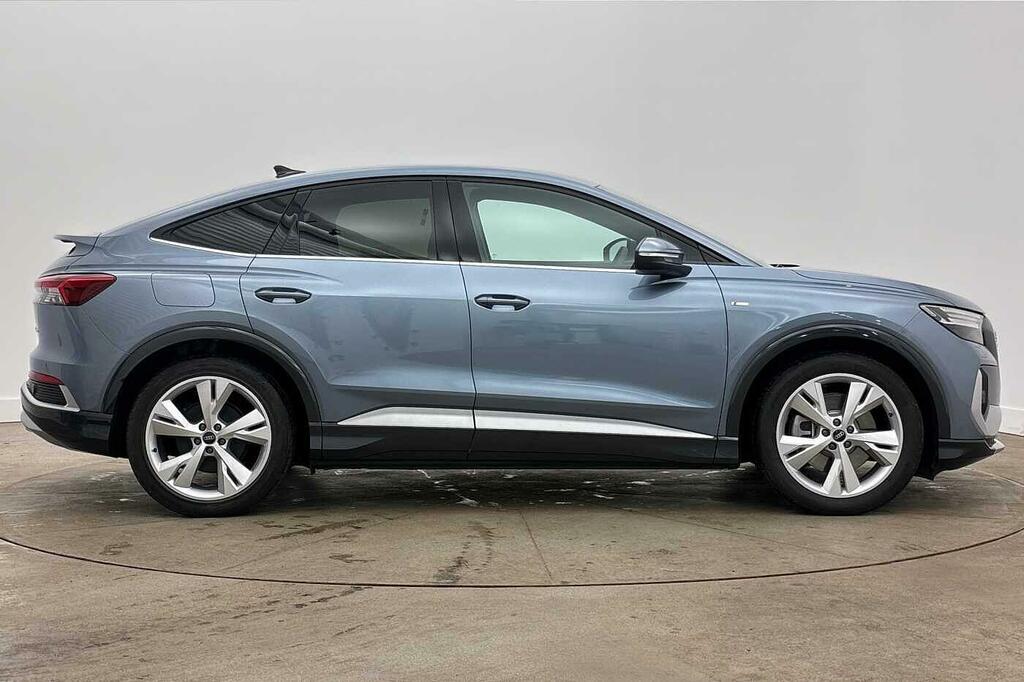 Audi Q4 E Tron Q4 Black Edition 35 E-tron 125,00 Kw Blue #12