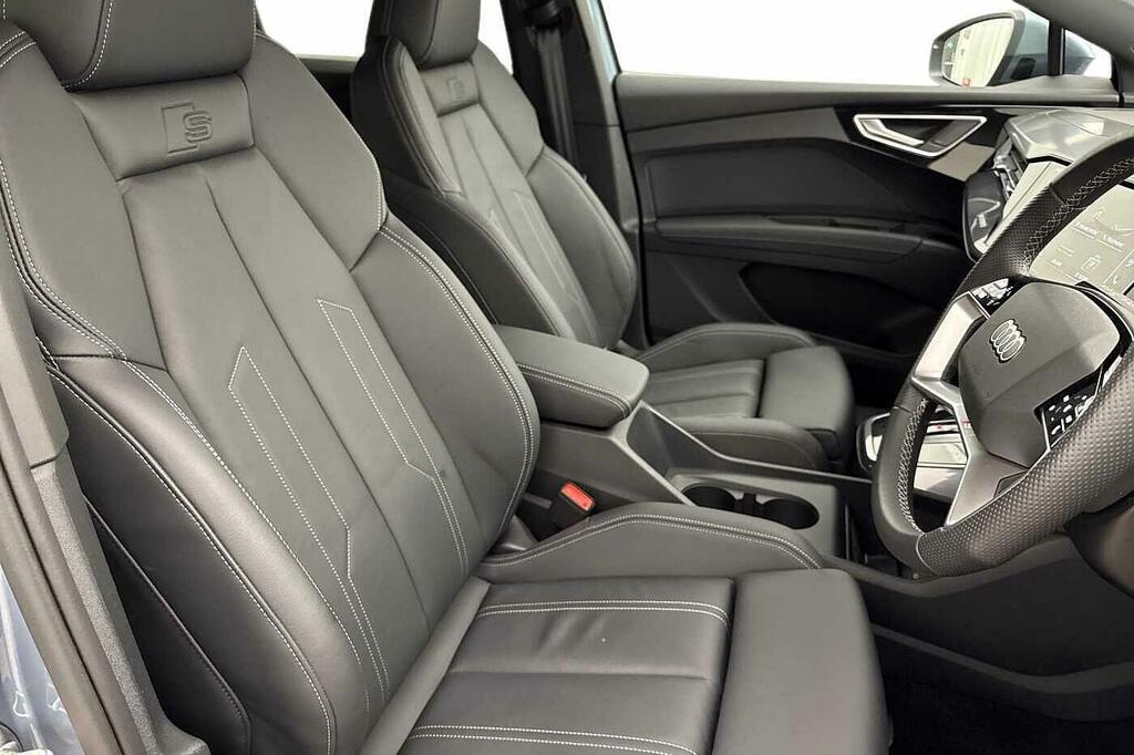 Audi Q4 E Tron Q4 Black Edition 35 E-tron 125,00 Kw Blue #7