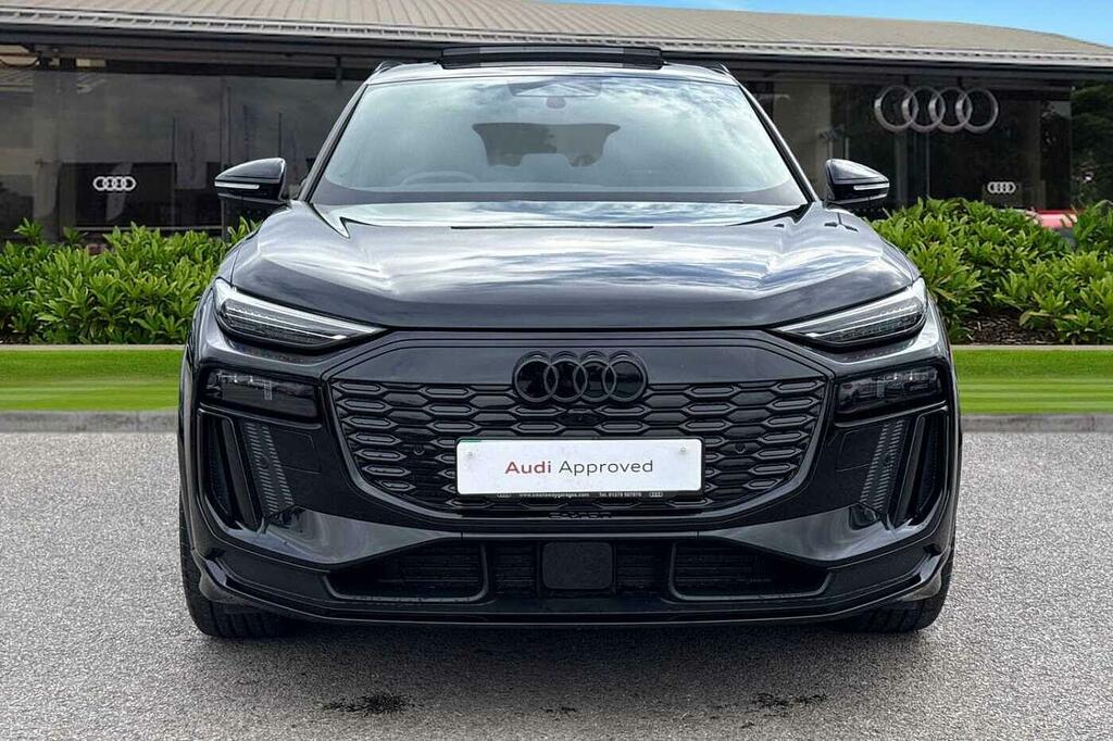 Audi SQ6 E-Tron Sq6 Suv Edition 1 E-tron 360,00 Kw Black #5