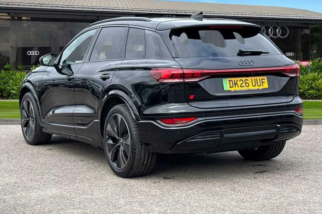 Audi SQ6 E-Tron Sq6 Suv Edition 1 E-tron 360,00 Kw Black #2