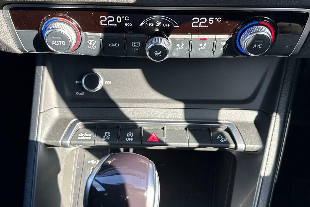 Audi Q3 Technik 45 Tfsi E 245 Ps S Tronic White #14