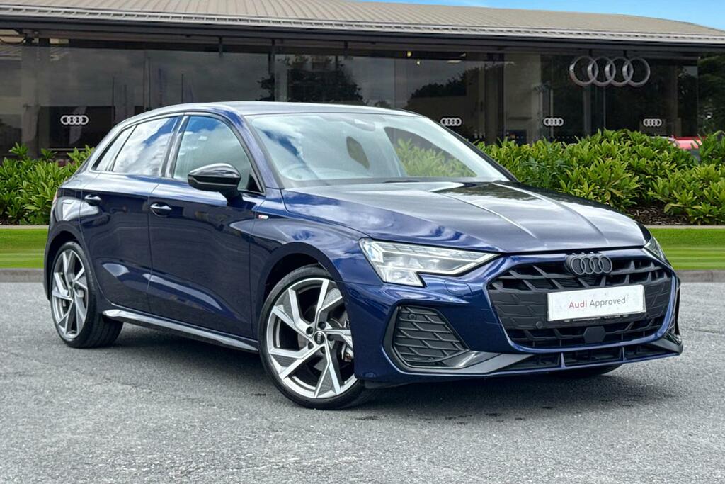 Audi A3 Black Edition 35 Tfsi 150 Ps S Tronic Blue