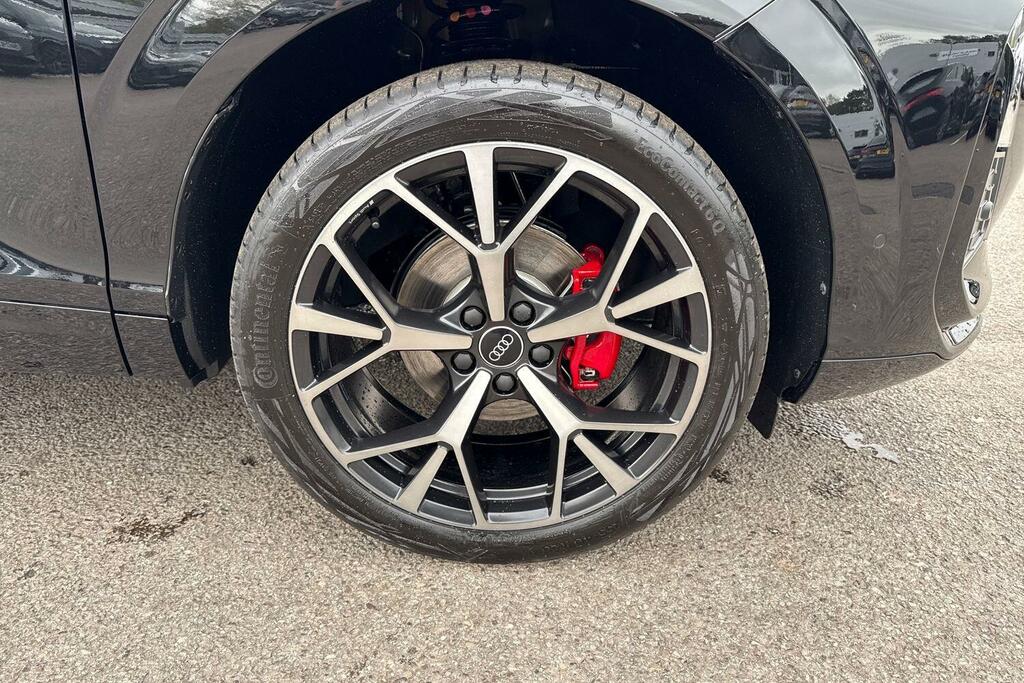 Audi Q3 1.5 Tfsi Edition 1 S Tronic Black #6