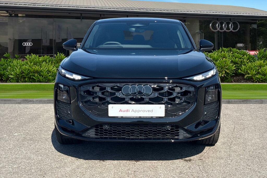 Audi Q3 Edition 1 Tfsi 150 Ps S Tronic DF26LCW Black #5