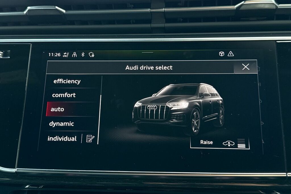 Audi Q7 3L S Line Black #54