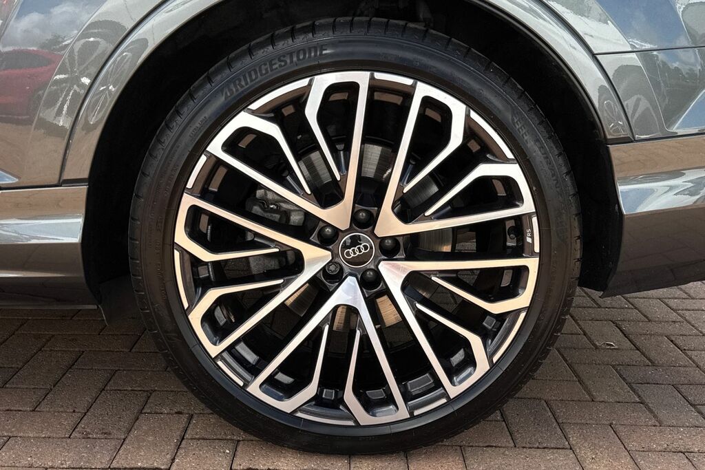 Audi Q7 3L S Line Black #12