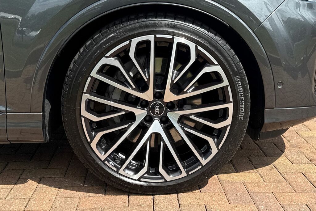 Audi Q7 3L S Line Black #10