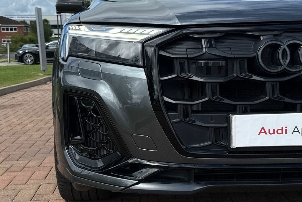 Audi Q7 3L S Line Black #27
