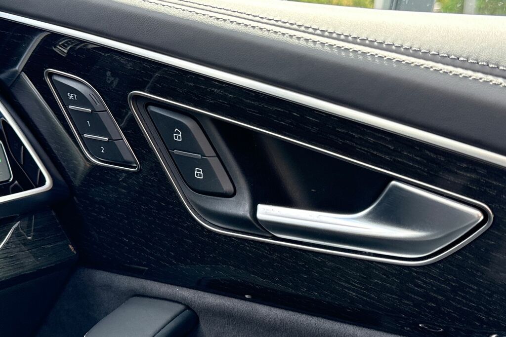 Audi Q7 3L S Line Black #41