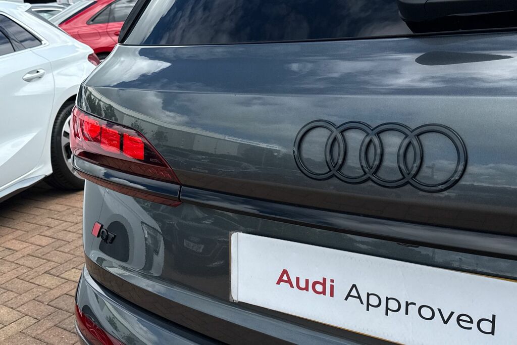 Audi Q7 3L S Line Black #37
