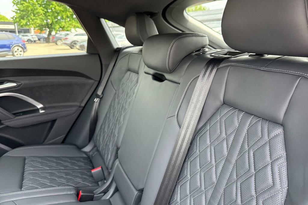 Audi Q5 Edition 1 Black #13