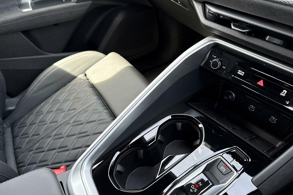 Audi Q5 Edition 1 Black #14