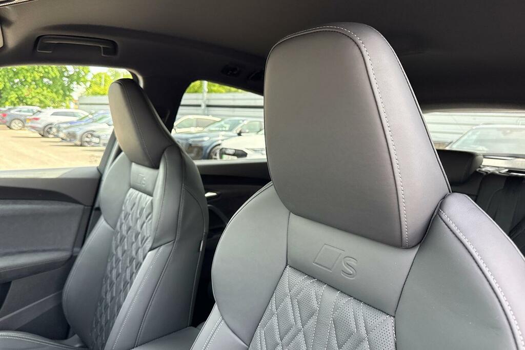 Audi Q5 Edition 1 Black #20