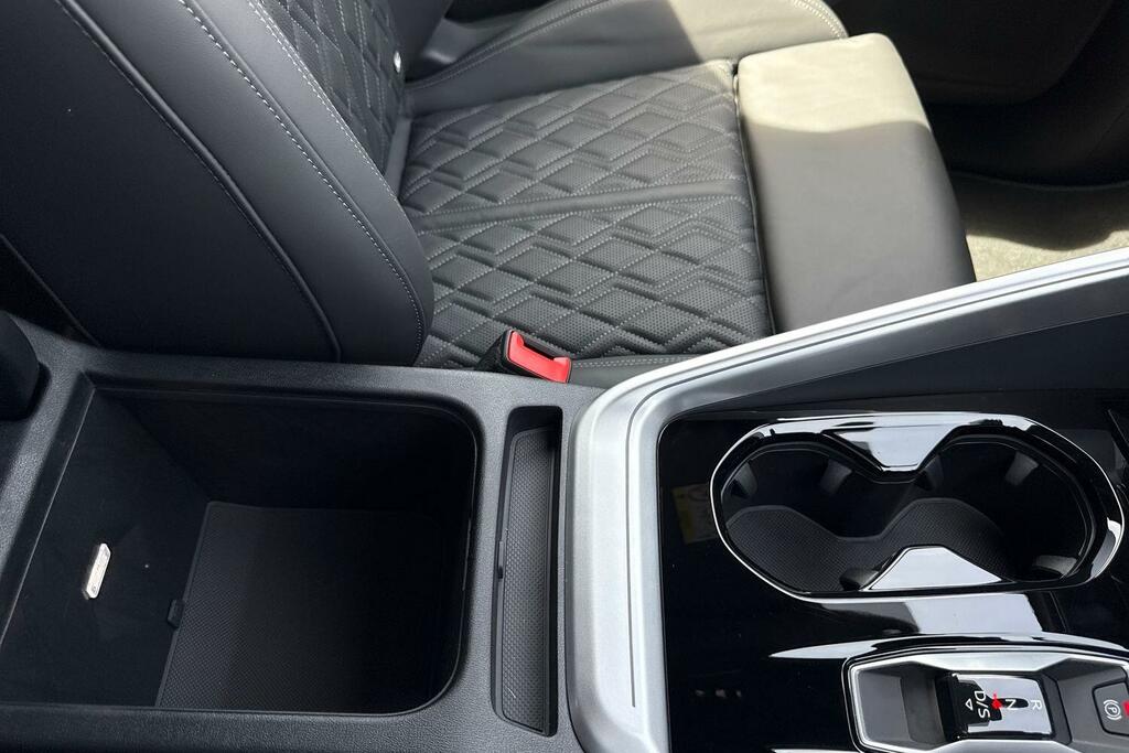 Audi Q5 Edition 1 Black #50
