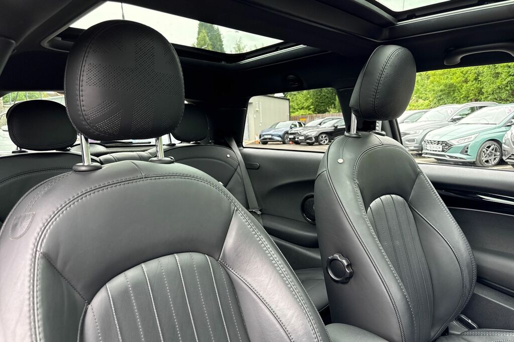 Mini Electric Cooper Se 32.6Kwh Level 2 Hatchback A Black #20