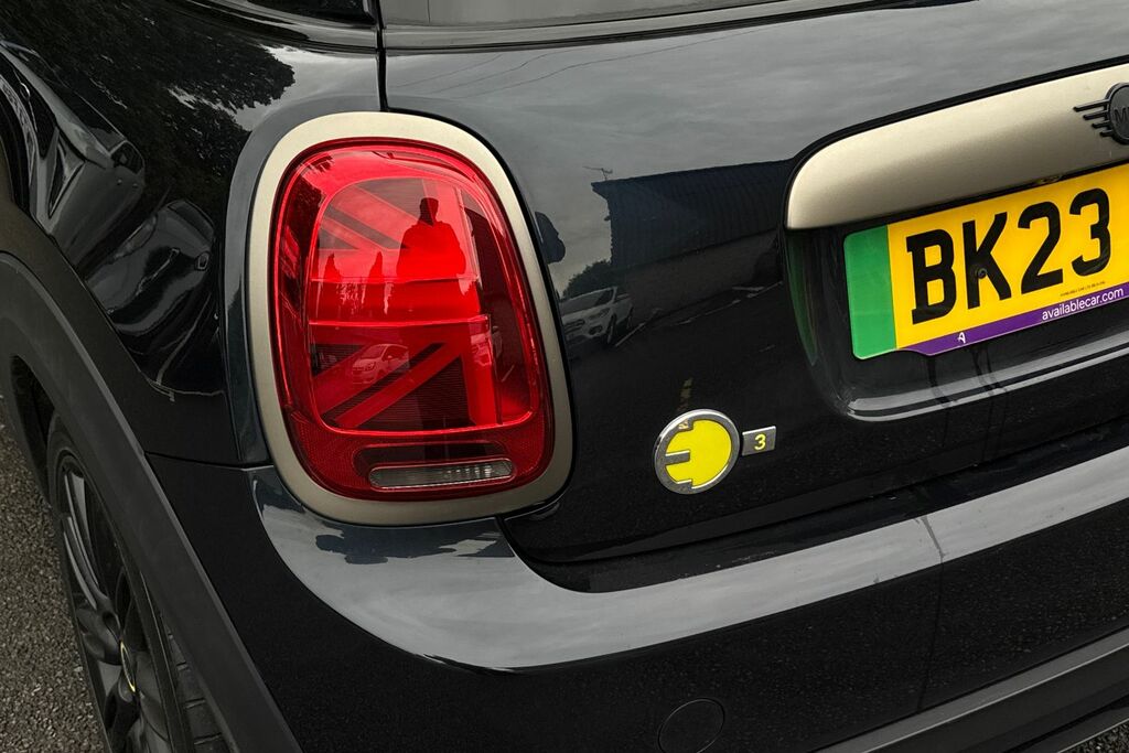 Mini Electric Cooper Se 32.6Kwh Level 2 Hatchback A Black #26