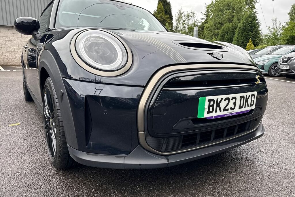 Mini Electric Cooper Se 32.6Kwh Level 2 Hatchback A Black #16