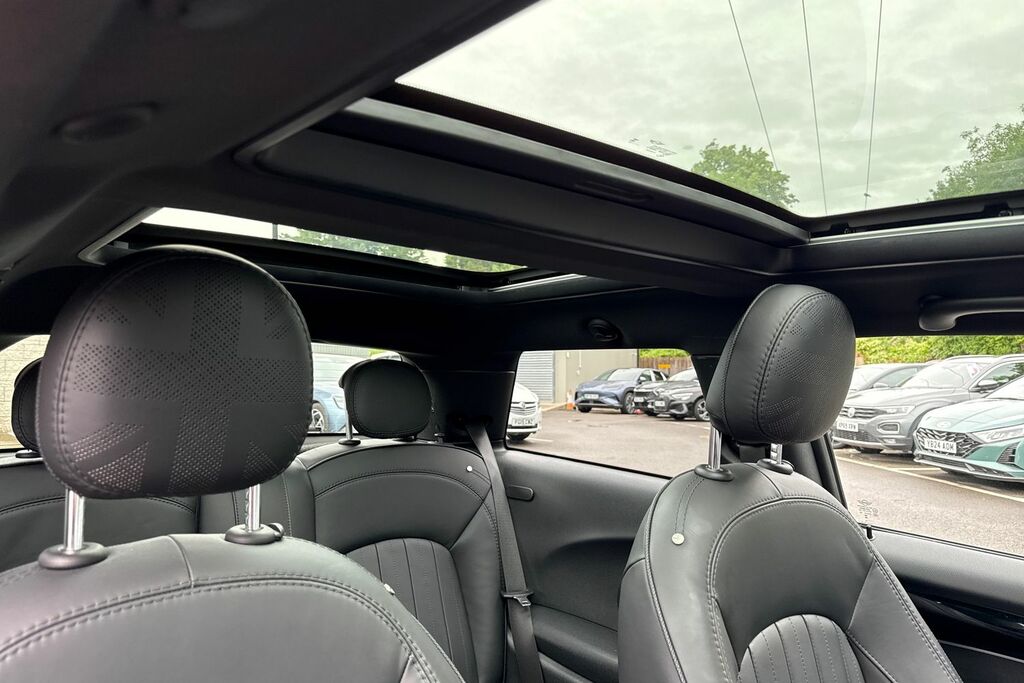 Mini Electric Cooper Se 32.6Kwh Level 2 Hatchback A Black #28
