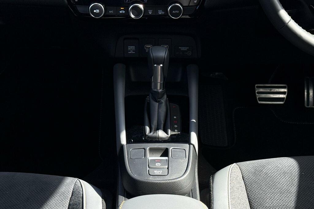 Honda Jazz 1.5 I-mmd Elegance Ecvt Red #37