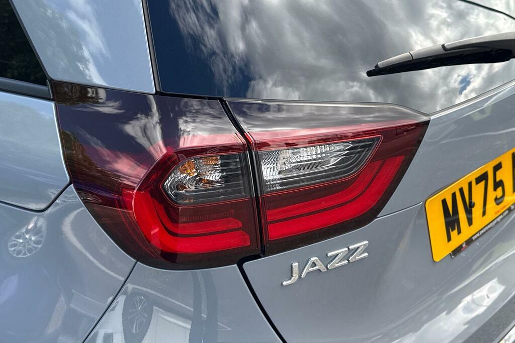Honda Jazz 1.5 I-mmd Elegance Ecvt Red #15