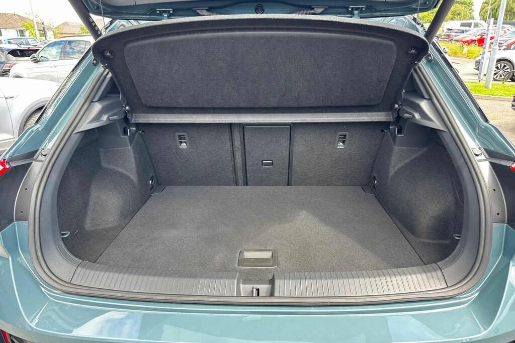 Volkswagen T-Roc 1.5 Tsi Black Edition Plus Panoramic Sunroof, DA75PYU Blue #6