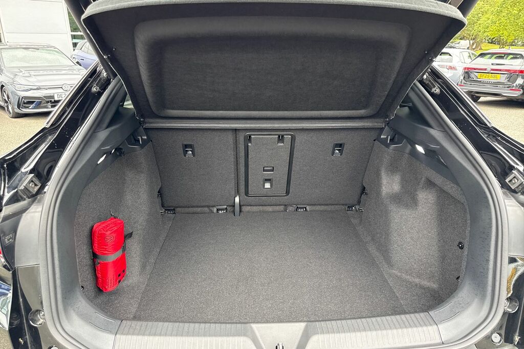 Volkswagen ID.5 210Kw Match Pro 77Kwh Tailgate , Matrix Black #6