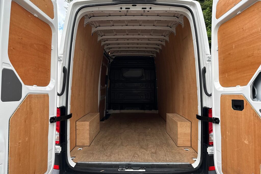 Volkswagen Crafter 2.0 Tdi 140Ps Commerce High Roof Van White #6