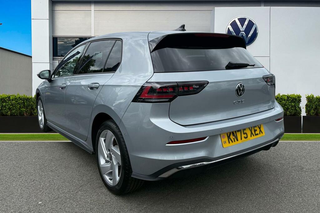 Volkswagen Golf 1.5 Tsi 272 Gte Ehybrid Dsg Tilting And Slidi KN75XEX Silver #2