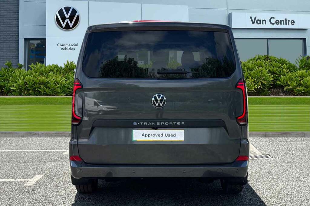 Volkswagen E-Transporter T32 65Kwh Commerce Pro Kombi Swb Grey #4