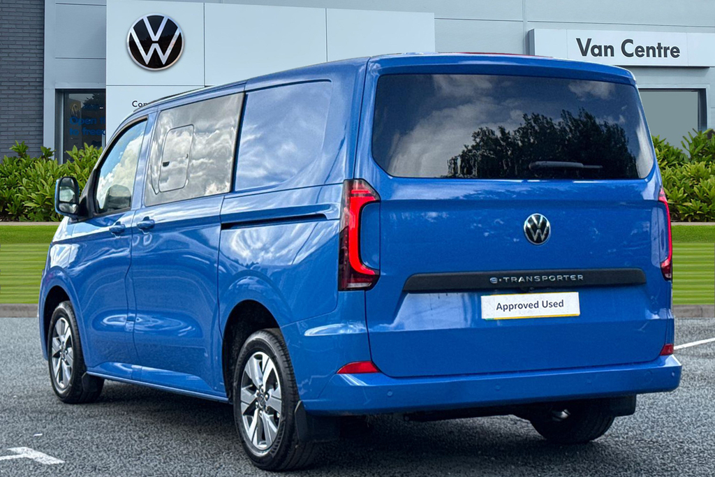 Volkswagen E-Transporter T32 65Kwh Commerce Pro Kombi Swb Blue #2