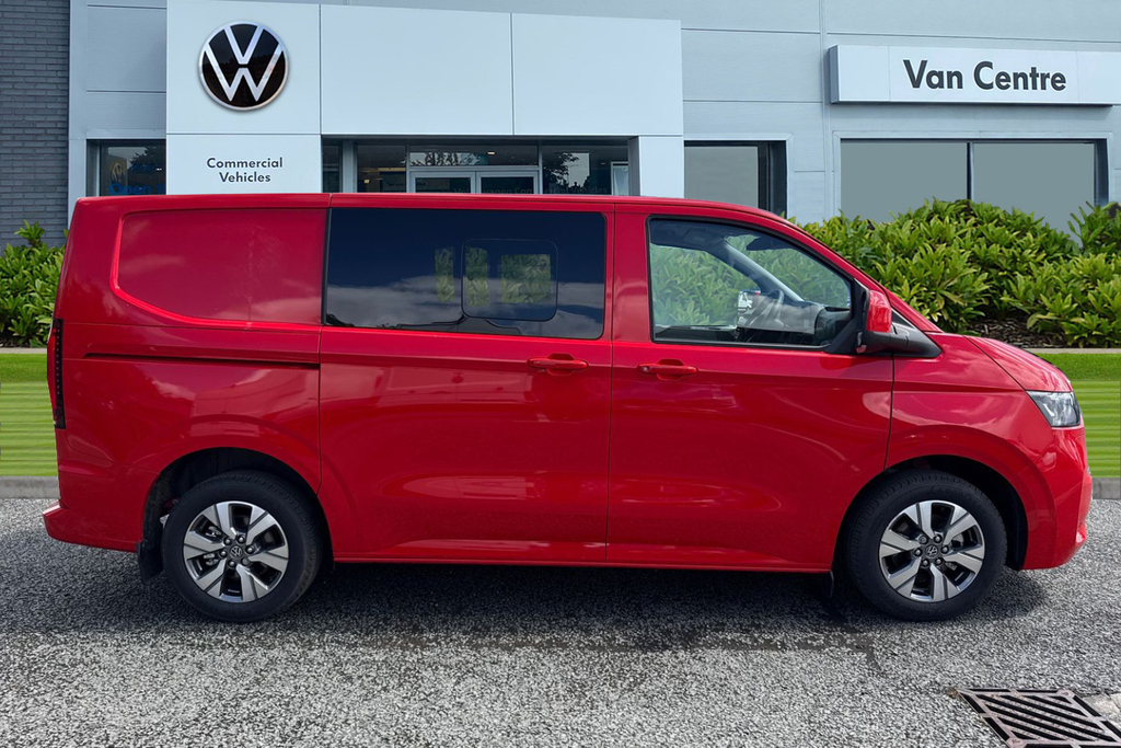 Volkswagen E-Transporter T32 65Kwh Commerce Pro Kombi Swb Red #3