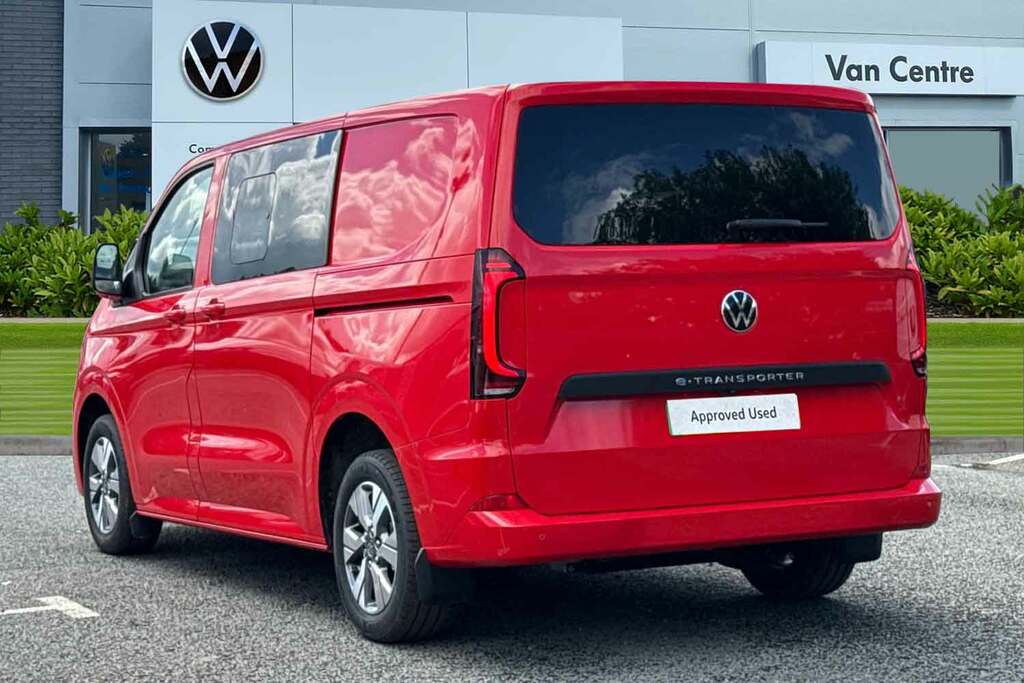 Volkswagen E-Transporter T32 65Kwh Commerce Pro Kombi Swb Red #2