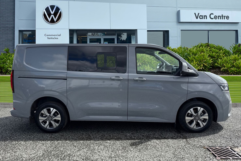 Volkswagen E-Transporter T32 65Kwh Commerce Pro Kombi Swb Grey #3