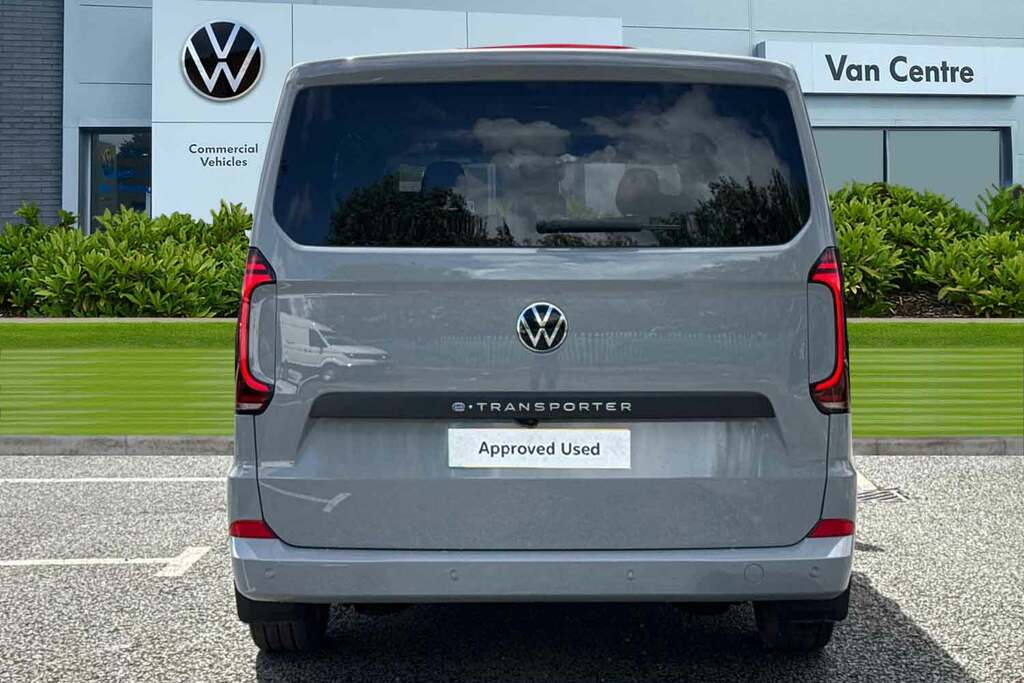 Volkswagen E-Transporter T32 65Kwh Commerce Pro Kombi Swb Grey #4