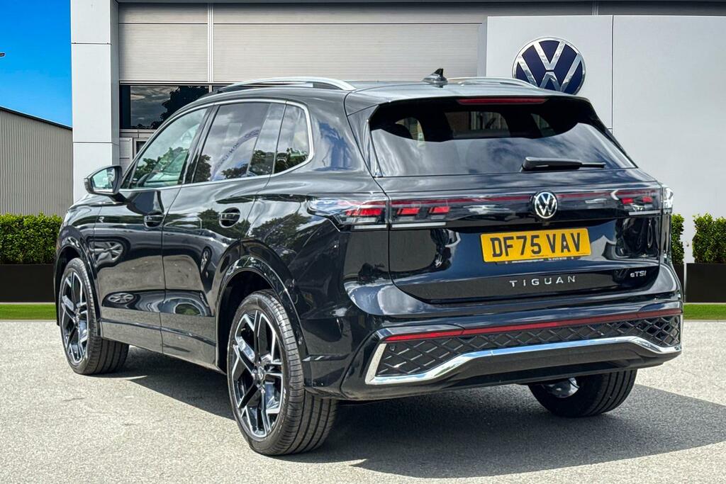 Volkswagen Tiguan 1.5 Etsi 150 R-line Dsg Comfort Package DF75VAV Black #2