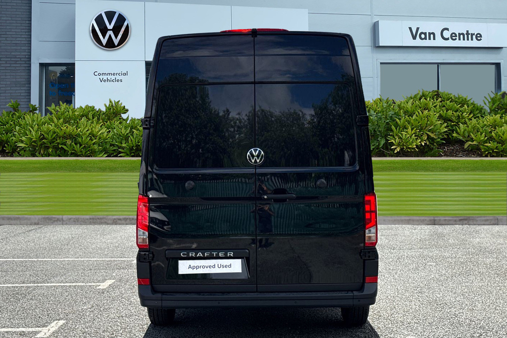 Volkswagen Crafter 2.0 Tdi Cr35 Commerce Plus Fwd Lwb High Roof Black #4