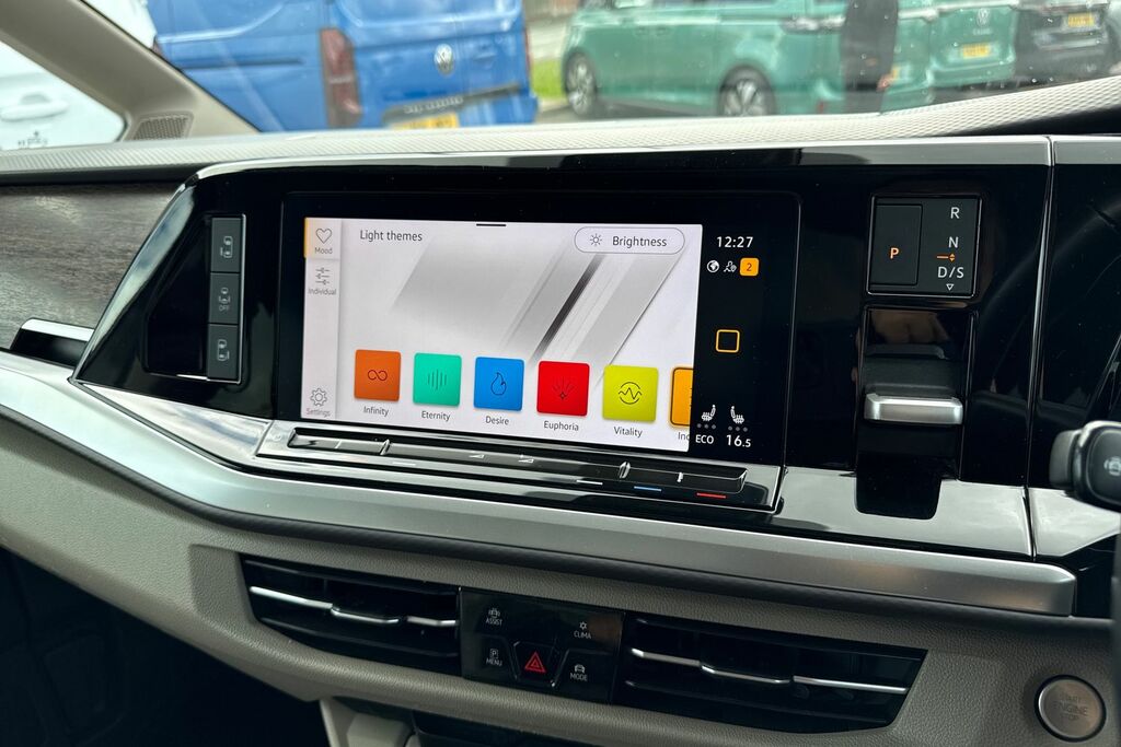 Volkswagen Multivan 1.4 Tsi Ehybrid Style Dsg Grey #39