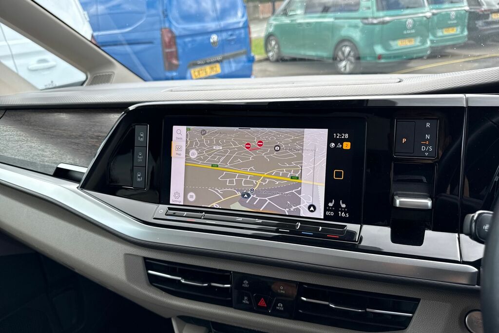 Volkswagen Multivan 1.4 Tsi Ehybrid Style Dsg Grey #16