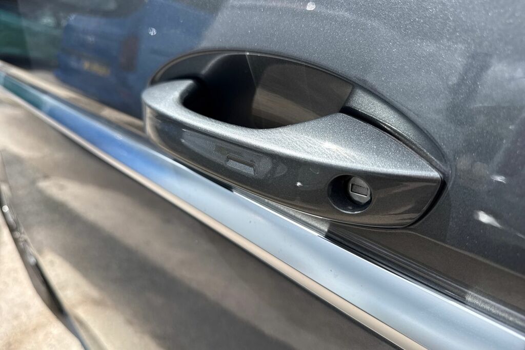 Volkswagen Multivan 1.4 Tsi Ehybrid Style Dsg Grey #27
