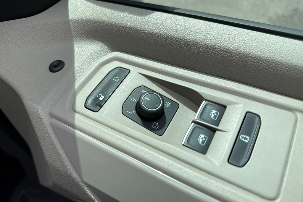 Volkswagen Multivan 1.4 Tsi Ehybrid Style Dsg Grey #20