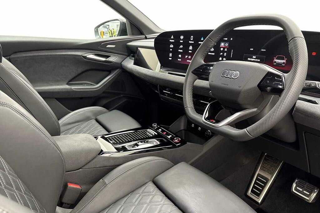 Audi SQ6 E-Tron Sq6 Suv Edition 1 E-tron 360,00 Kw White #6