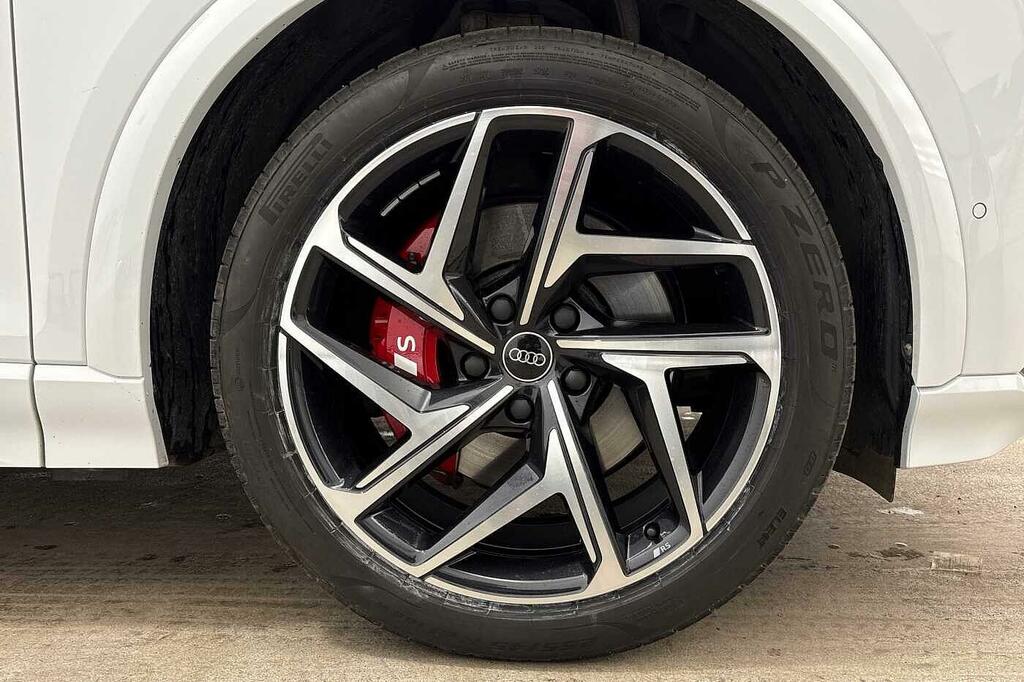 Audi SQ6 E-Tron Sq6 Suv Edition 1 E-tron 360,00 Kw White #5