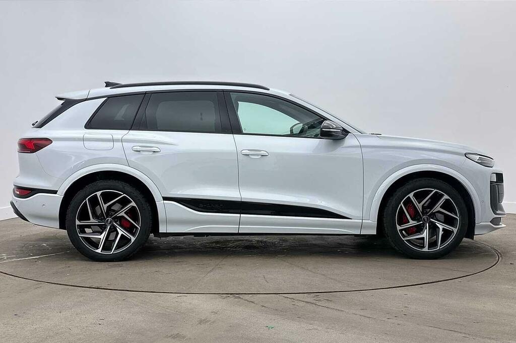 Audi SQ6 E-Tron Sq6 Suv Edition 1 E-tron 360,00 Kw White #4