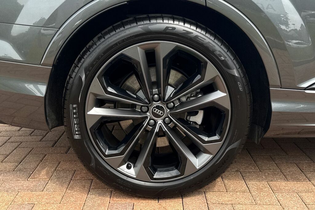 Audi Q7 Suv Black Edition 55 Tfsi E Quattro 394 Ps Tiptron Grey #6