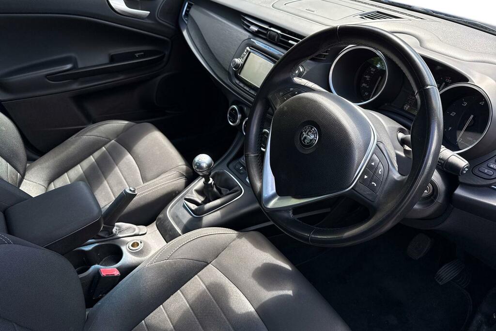 Alfa Romeo Giulietta Black #7