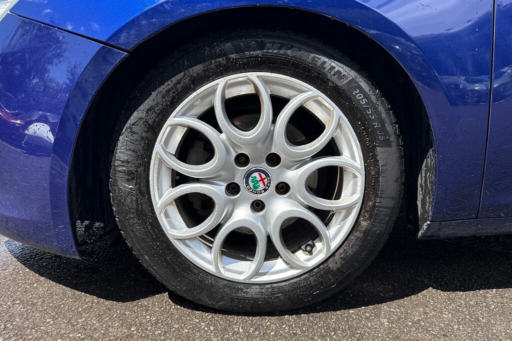 Alfa Romeo Giulietta Black #23