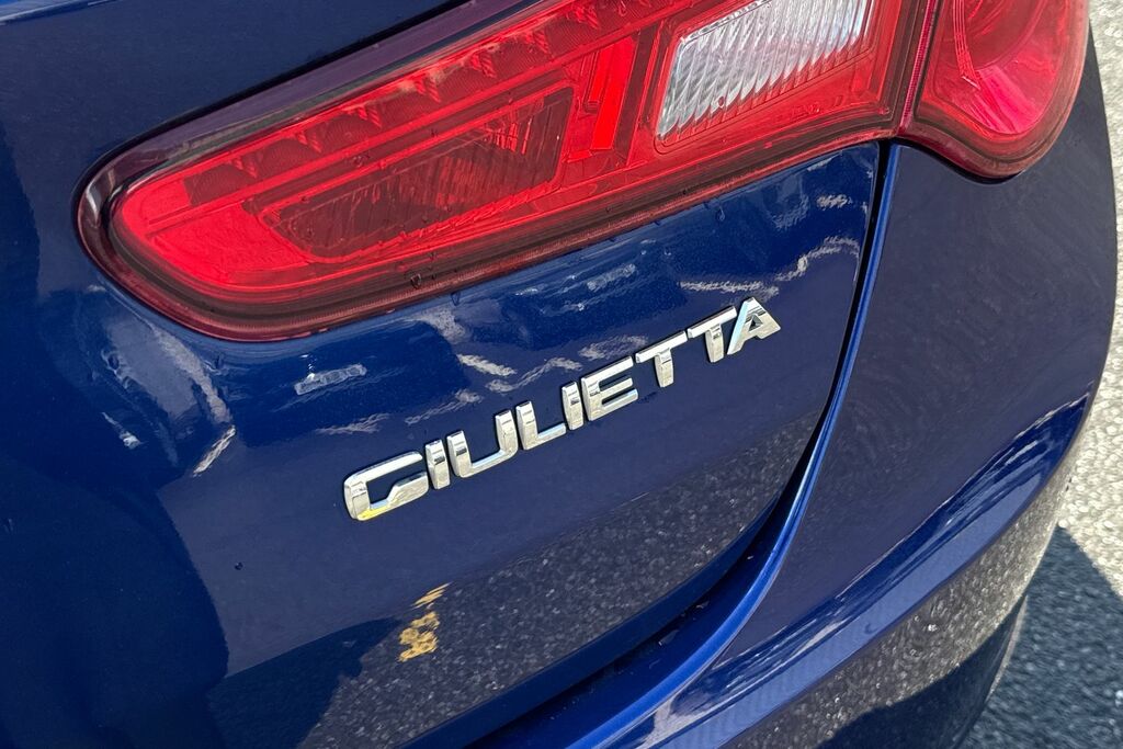 Alfa Romeo Giulietta Black #26