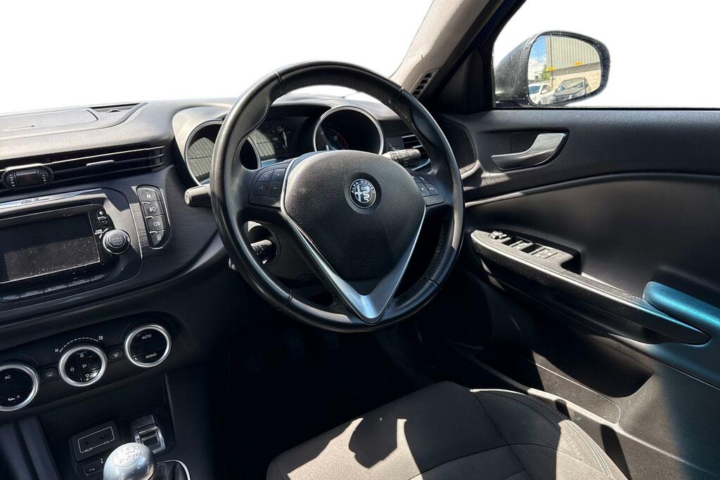 Alfa Romeo Giulietta Black #12
