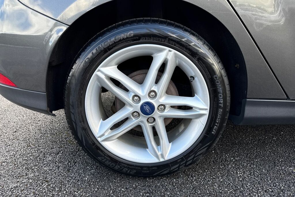 Ford Focus 1.0 Ecoboost 125 St-line X Black #10